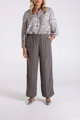Two T's Crinkle Cargo Pants - Donkey