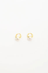 Freshwater Pearl Mini Hoops – Cream/Gold