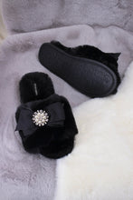 Load image into Gallery viewer, Anya Slippers Black