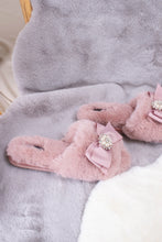 Load image into Gallery viewer, Anya Slippers Pink