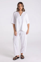 Two T's Crinkle Short Sleeve Top - White