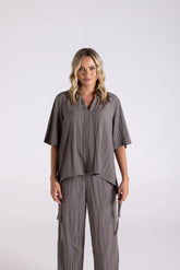 Two T's Crinkle Short Sleeve Top - Donkey