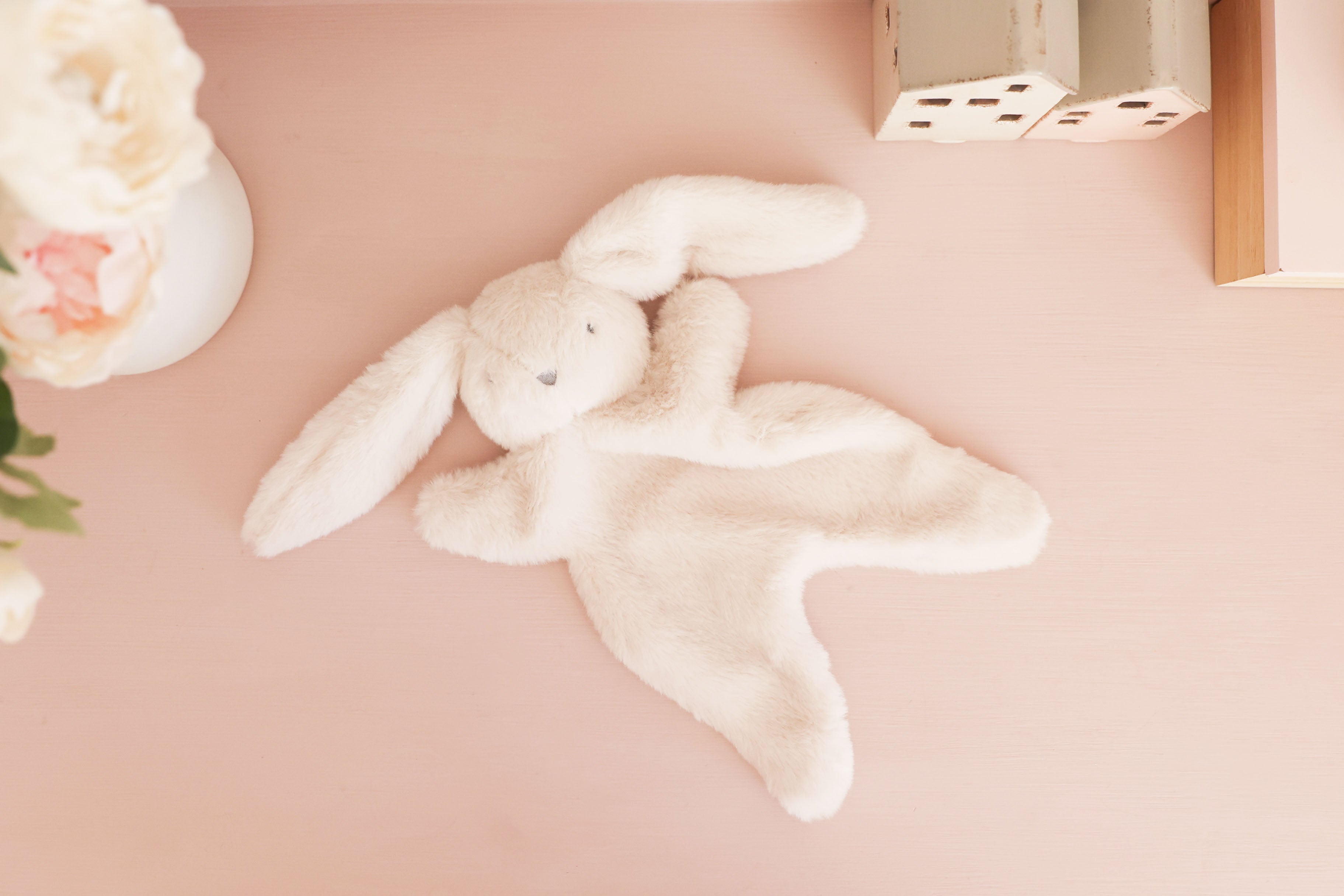 Darcey Bunny Comforter 30cm in Ivory lifestyle view