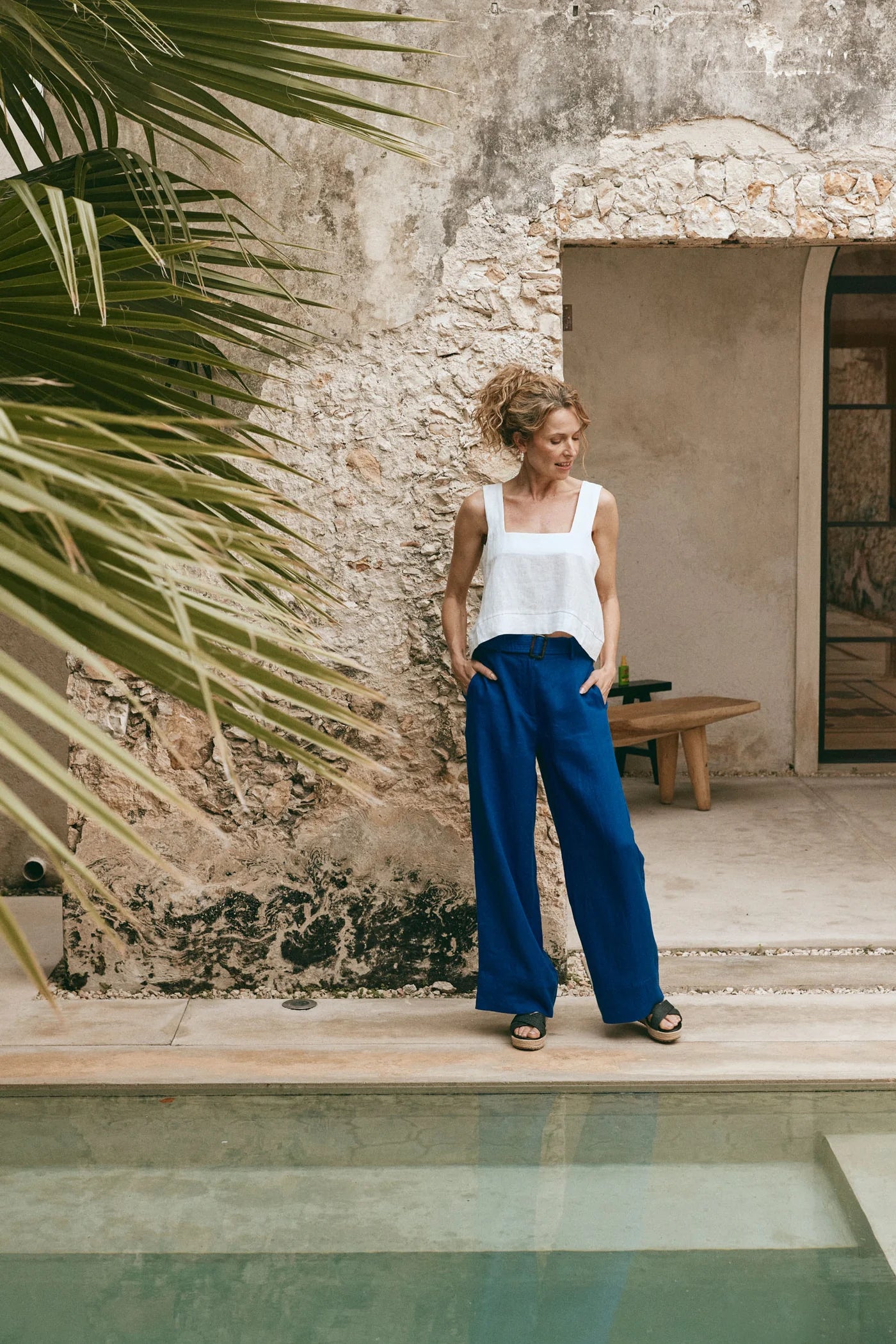 High-Waisted Linen Pants - Blue