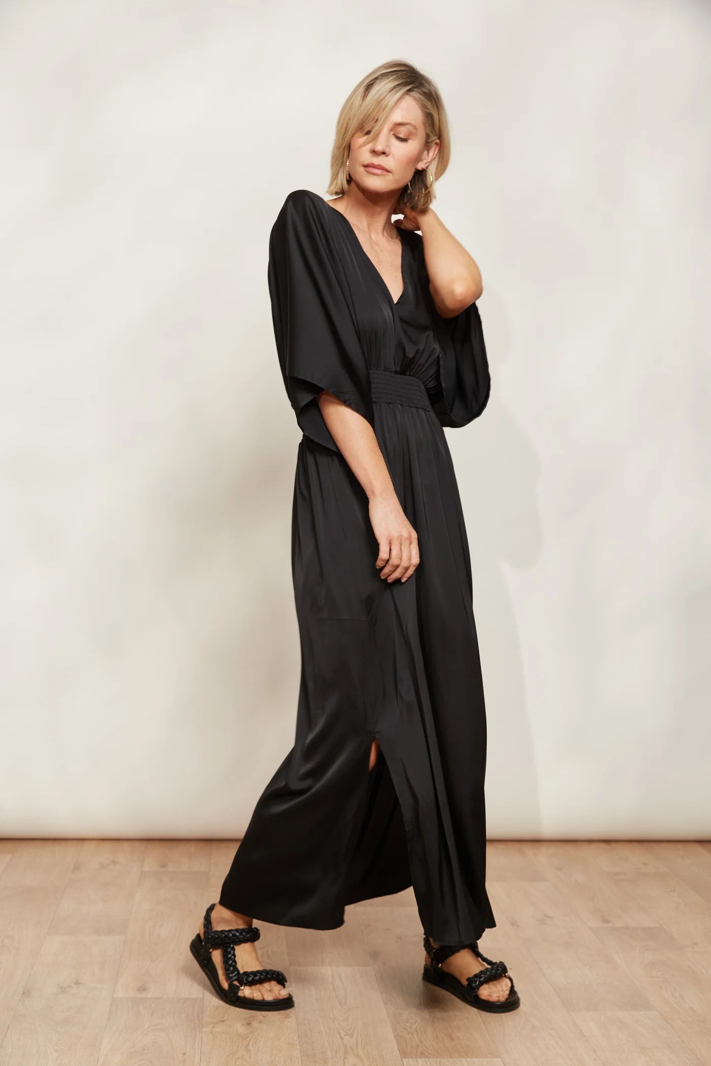 Elegant Maxi Dress - Black