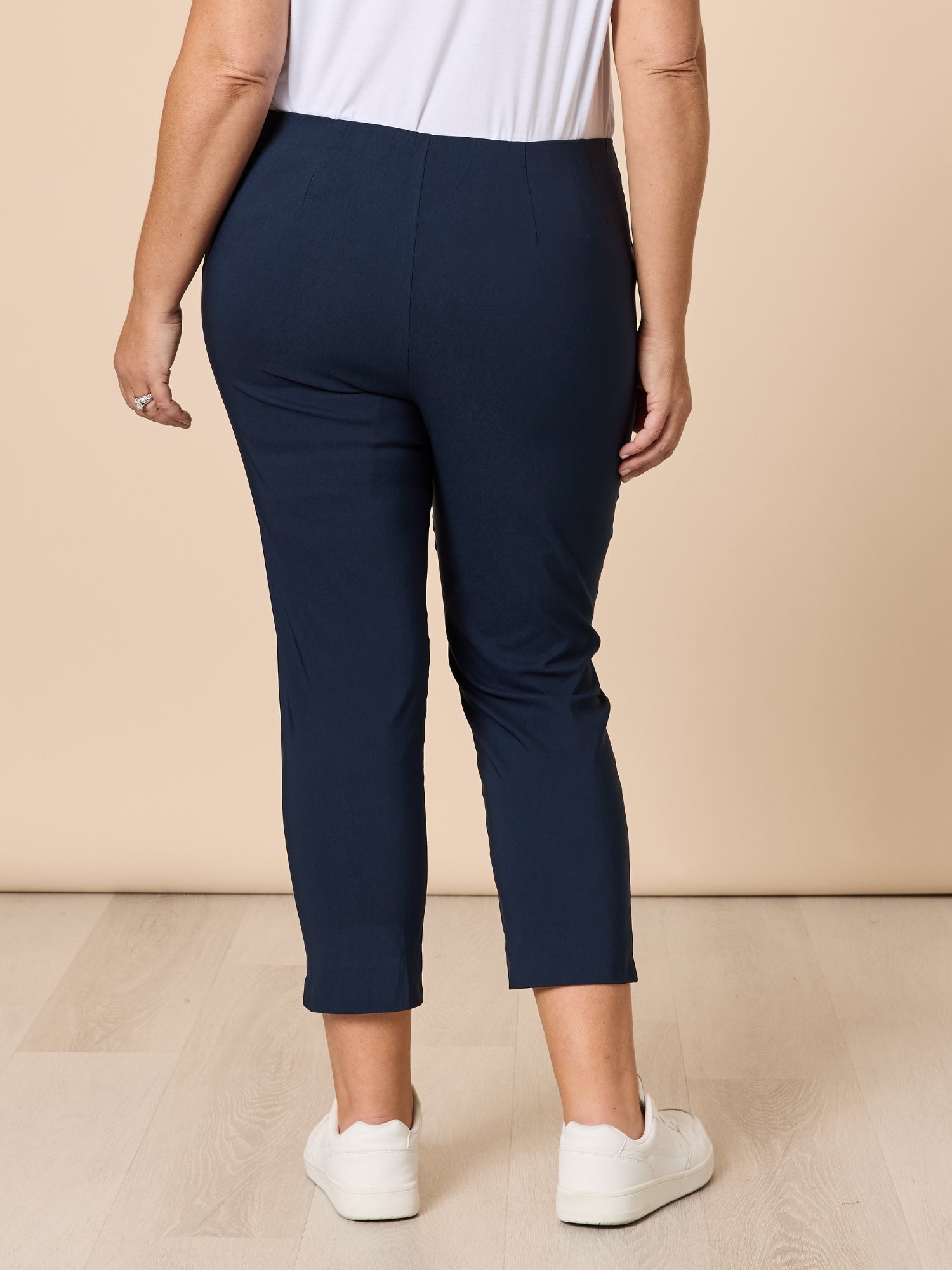 Zara Stretch Pant - Navy styled