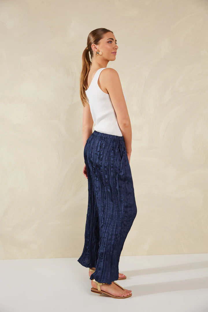 Plissé Wide-Leg Pants - Black