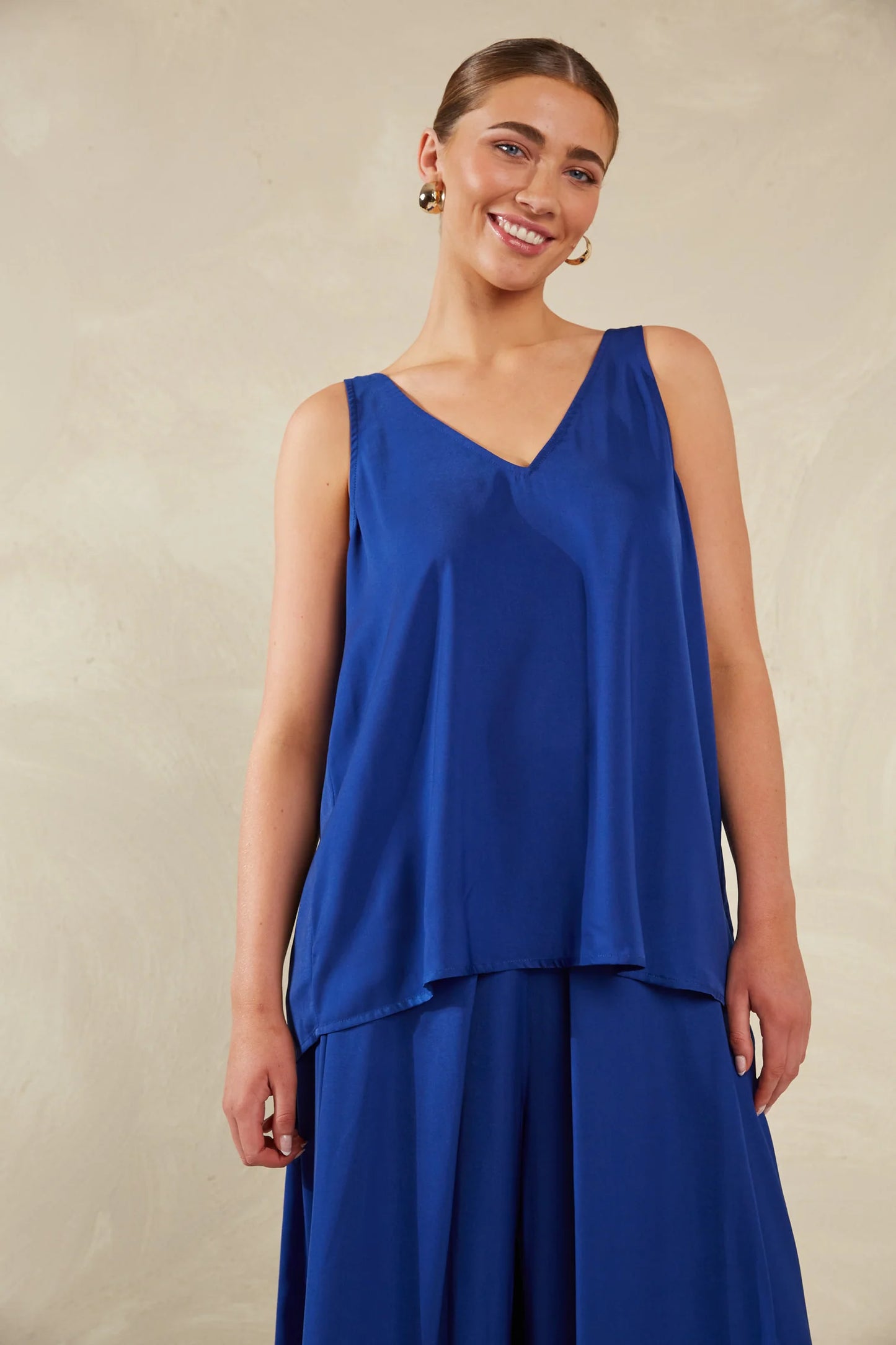 Silky V-Neck Tank Top - Blue