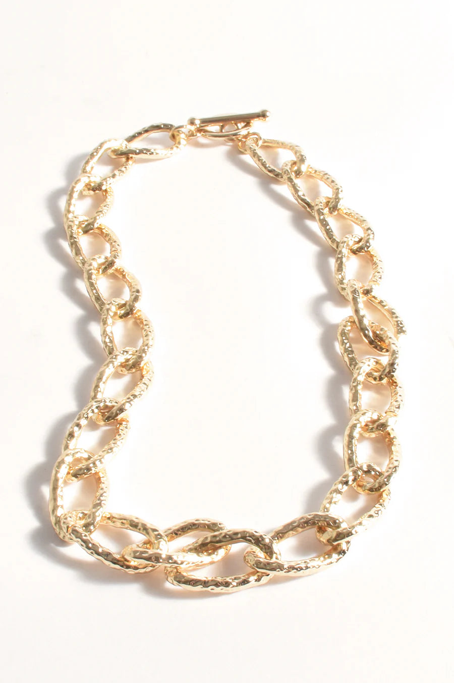 Hammered Metal Link Short Necklace – Gold