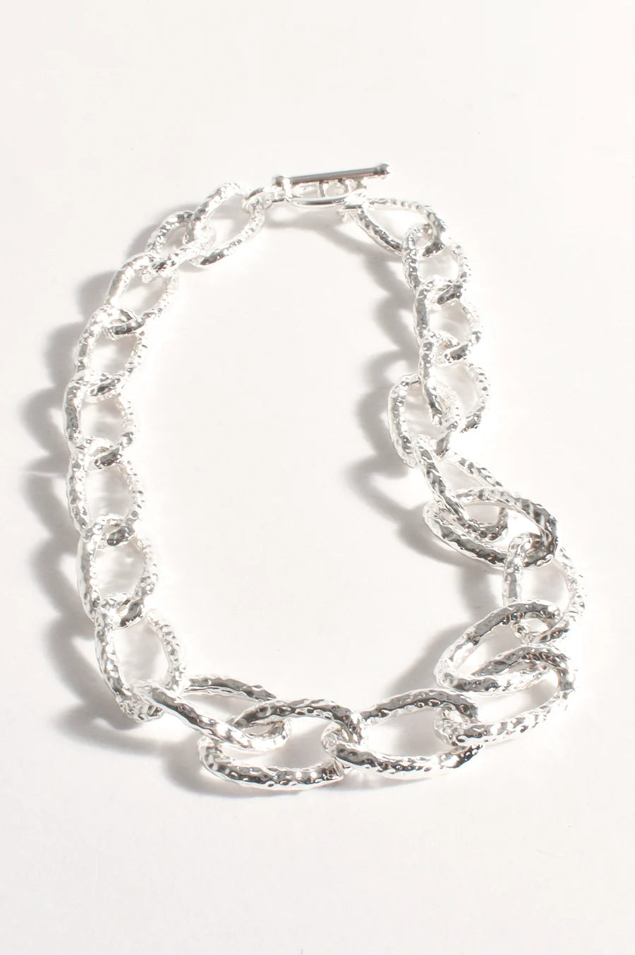 Hammered Metal Link Short Necklace – Silver