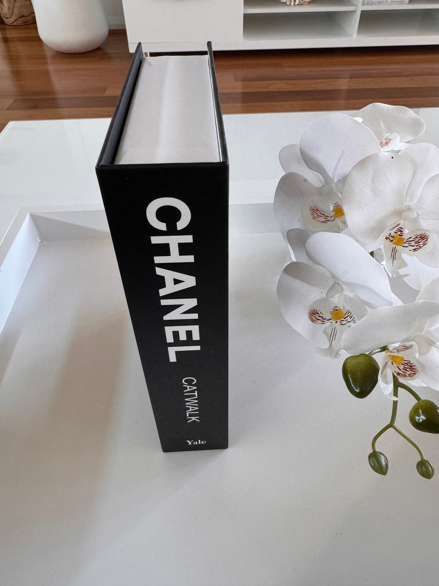 Book Box Catwalk Chanel Black