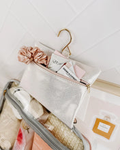 Load image into Gallery viewer, Louenhide Emma Cosmetic Case Metallic Nude