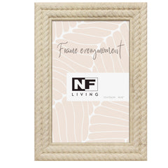 Twist & Frame White Photo Frame – 4×6