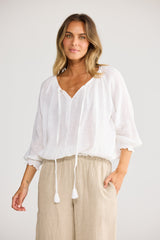 Holiday Seaside Top in White, neckline detail