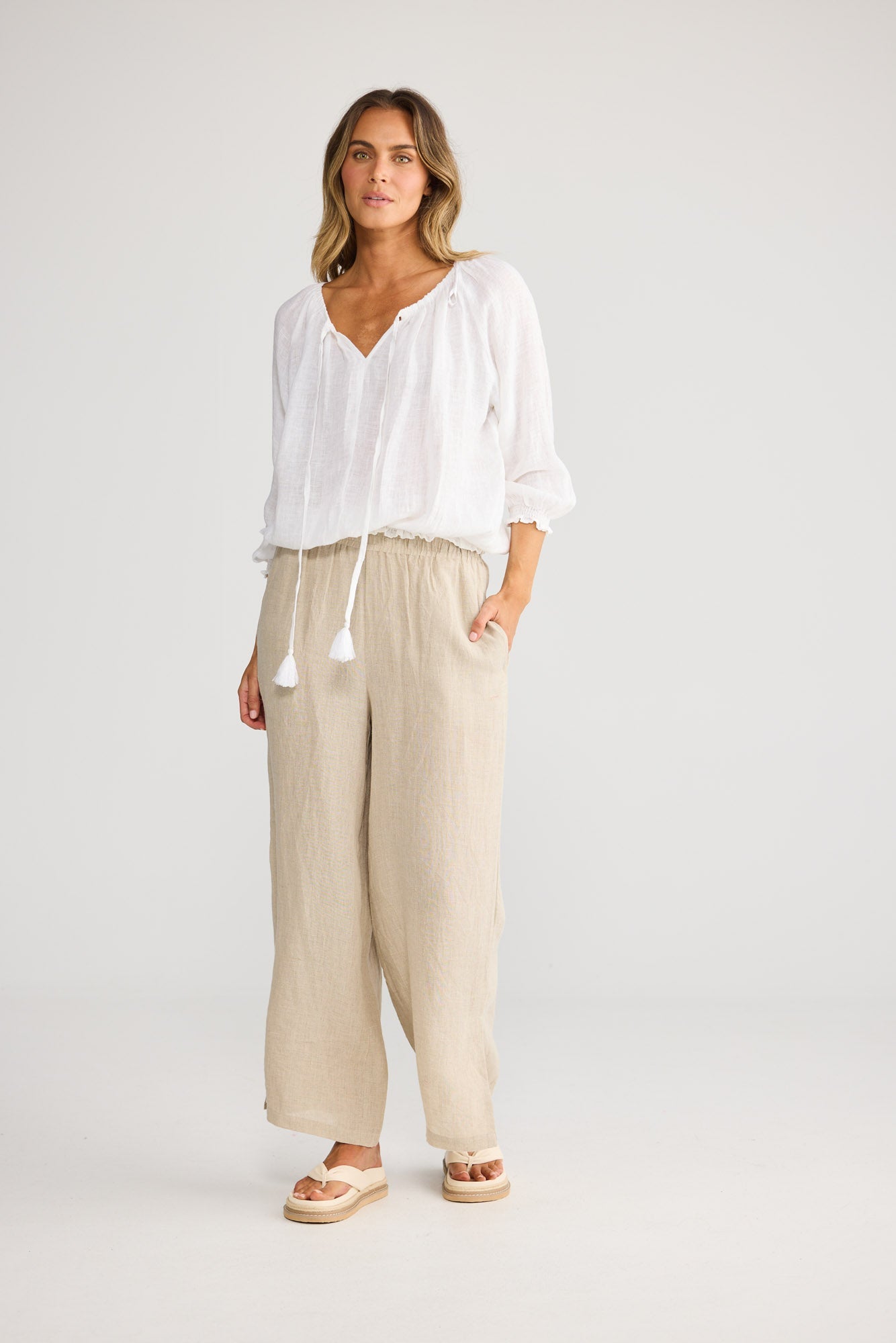 Holiday Seaside Top in White, side view