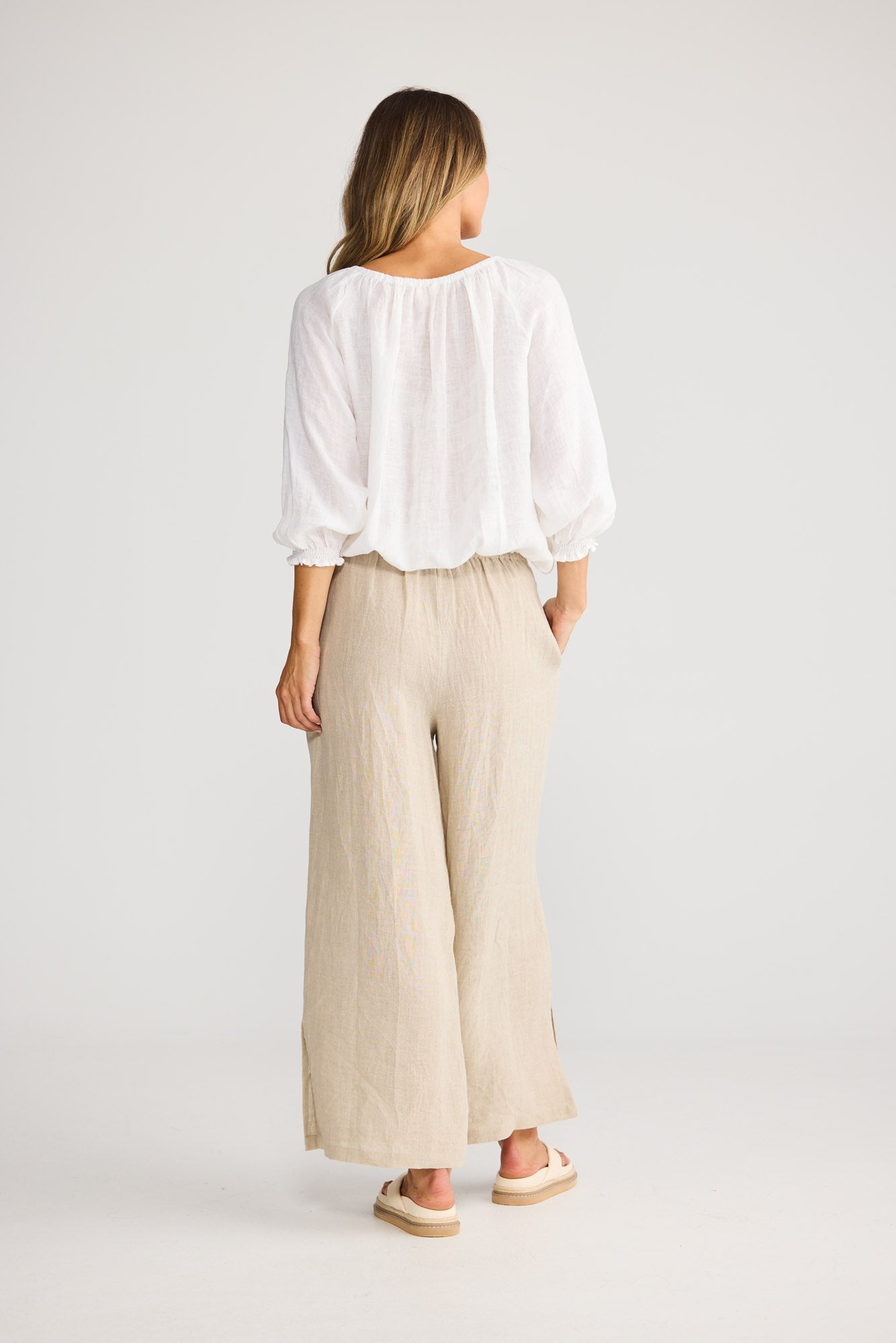 Holiday Seaside Top in White, back view