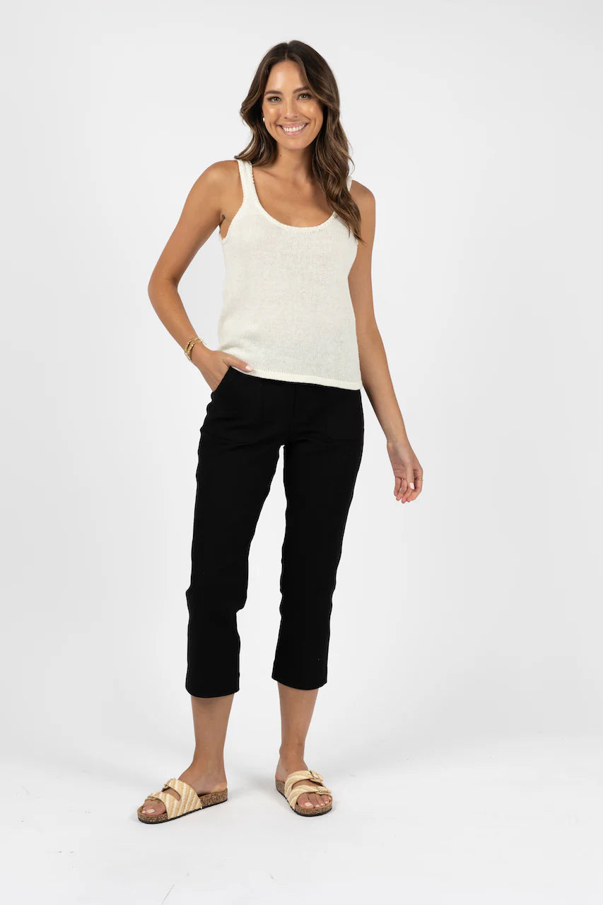 Figure-Flattering Chino Pants - Black