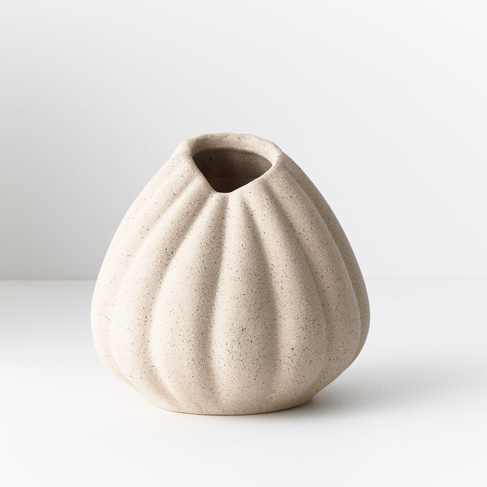 Hana Vase Sand 12.5cm x 13.5cm