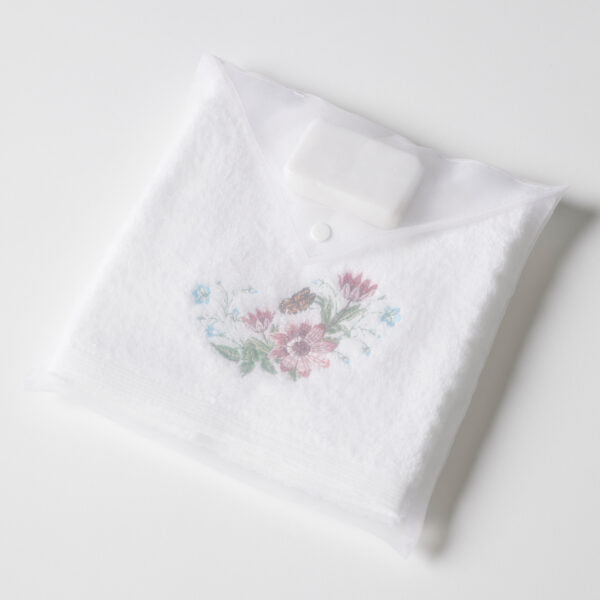 Jardin Hand Towel & French Pear & Vanilla Soap Set