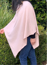 Load image into Gallery viewer, Light Weight Poncho Skin Pink