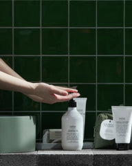 Salus Quintessential Skin Quartet Gift Set – Hand & Body Care