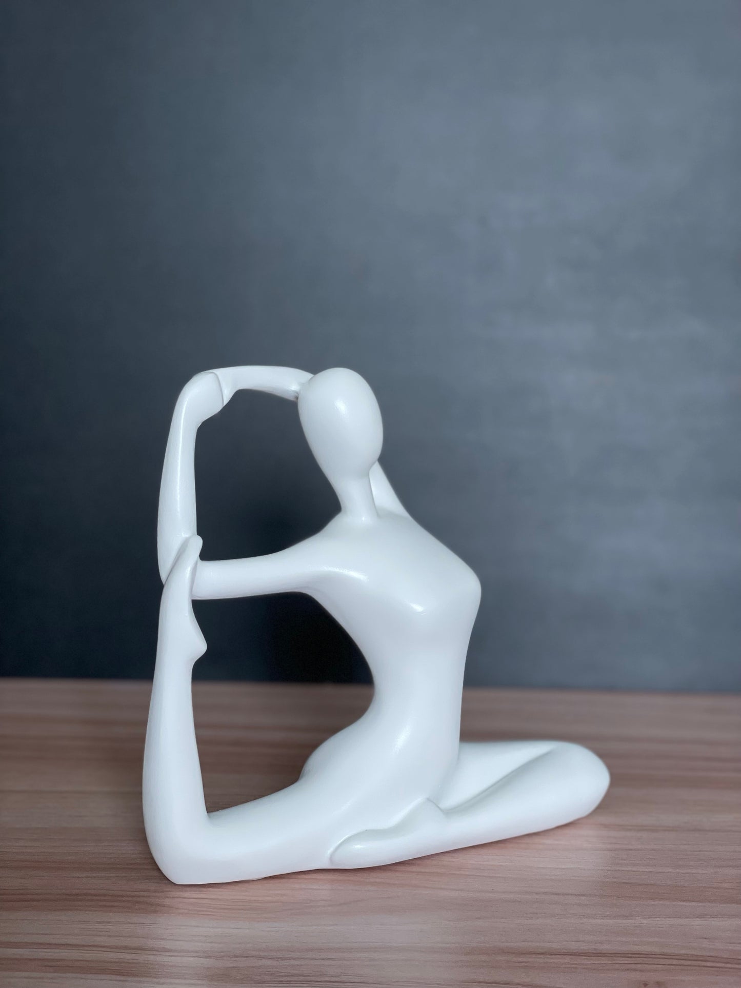 Resin Yoga Statue Shoulder Stretch White