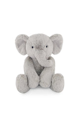 Snuggle Bunnies – Olive the Elephant