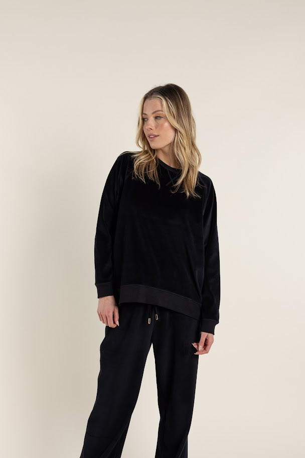 Two T's Velour Sweat Black