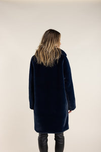 Two T's Fur Coat With Collar Black