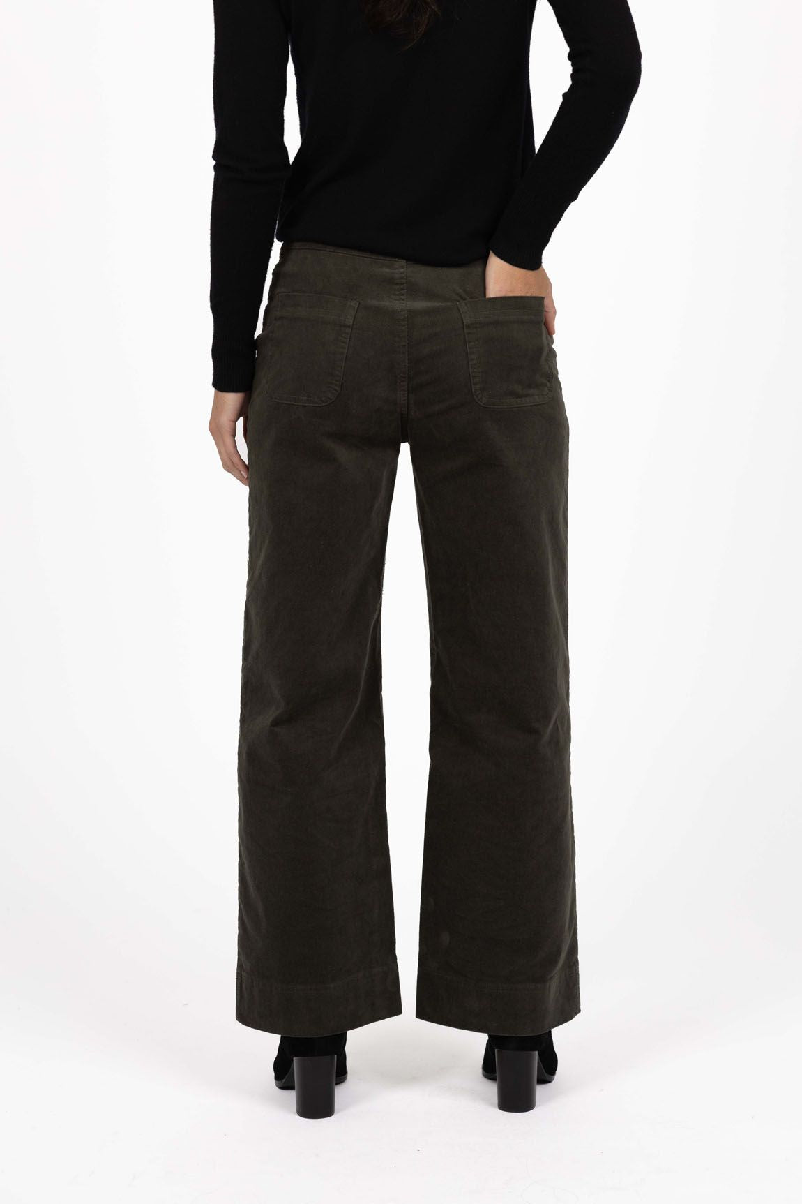 Fleetwood Cord Pant in Khaki - back close-up, Humidity