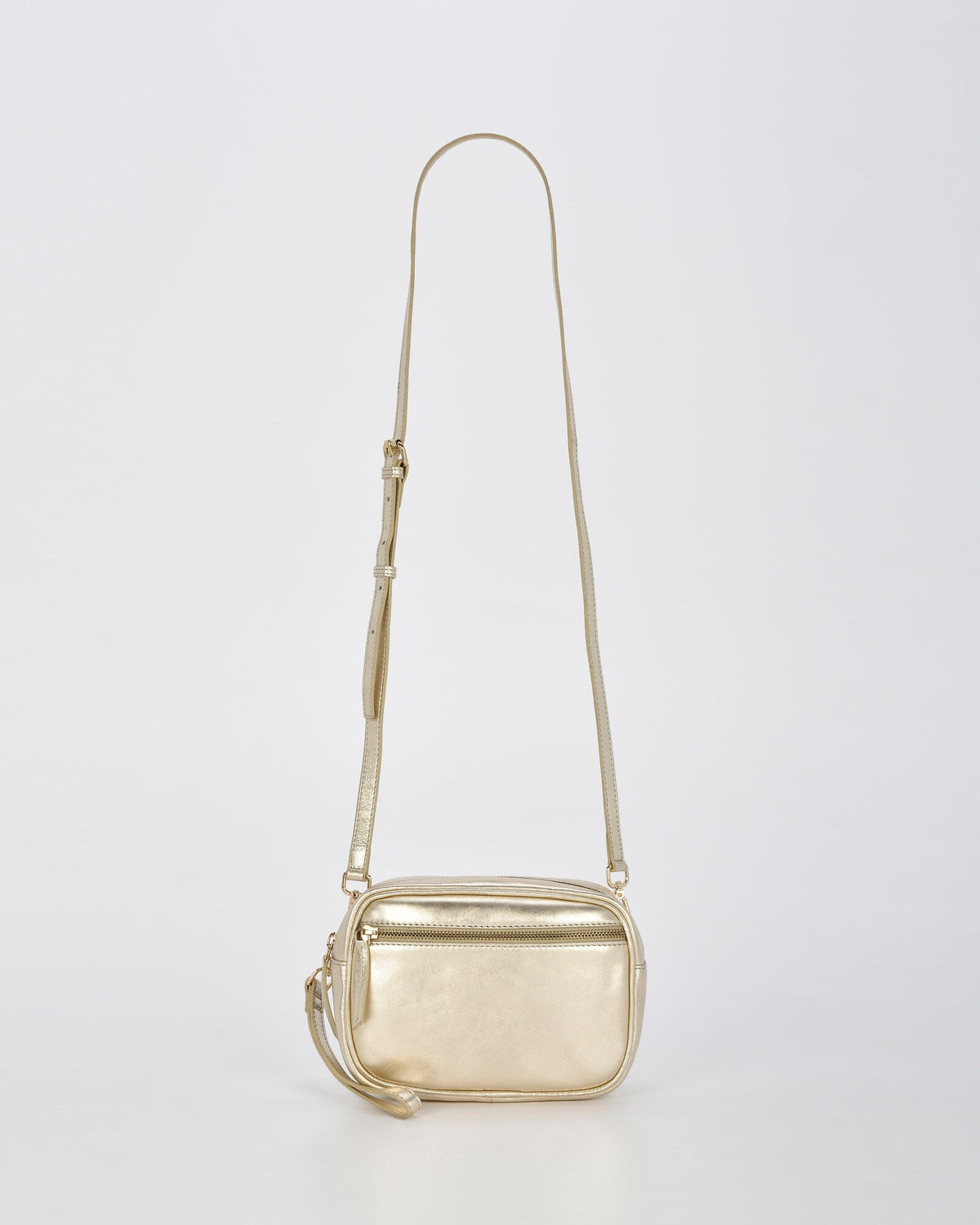 Cobb & Co Aurora Metallic Leather Crossbody Bag – Champagne