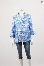 Load image into Gallery viewer, Summer Blue 3/4  Sleeve High Collar Shirt