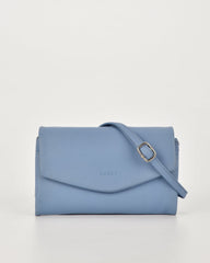Chelsea Leather Crossbody Wallet – Powder Blue