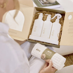 al.ive body Kitchen Trio & Waffle Towel Gift Set – Lemon Myrtle & Honeydew