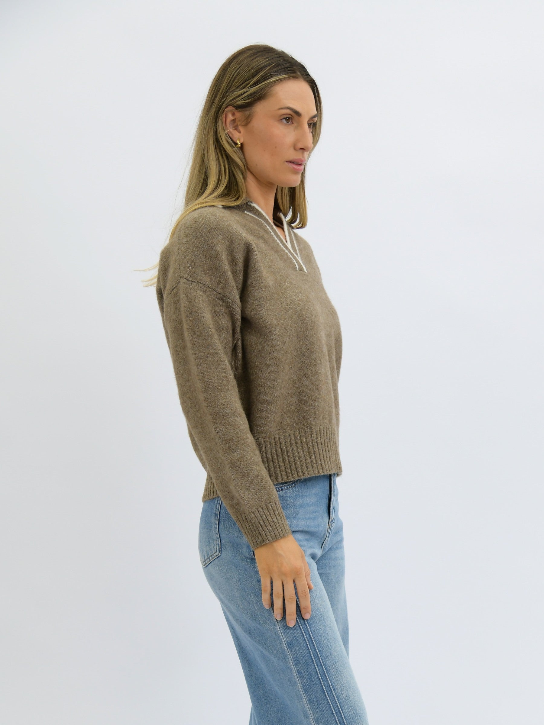 Knit V Collar in Mocha - standing view with arms crossed