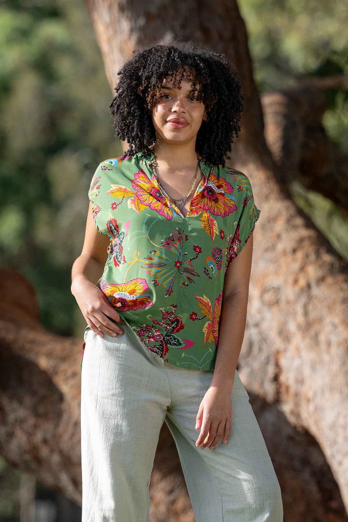 Posey Clare Top – Multi-Coloured Floral V-Neck Blouse