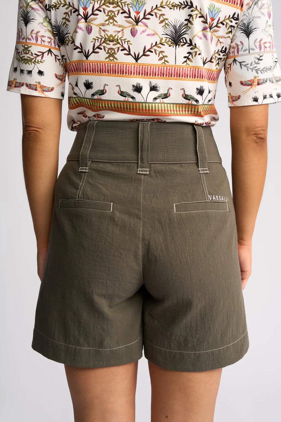 Vassalli Lucy Short in Olive back view
