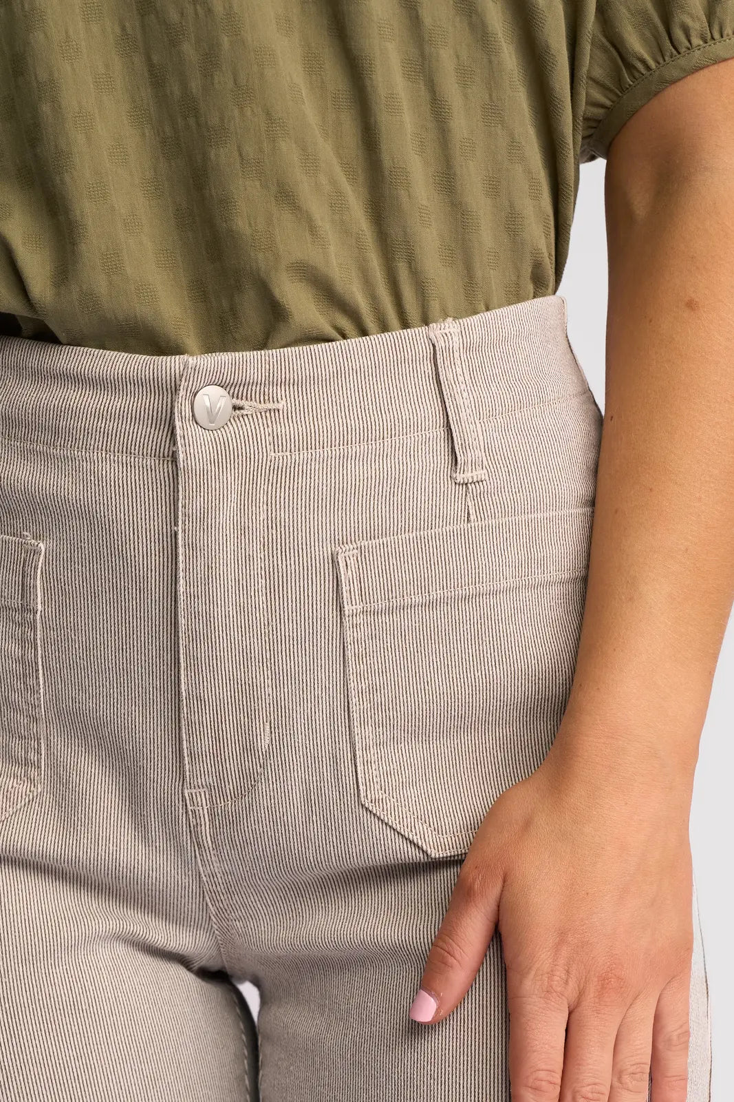 Vassalli Daily Jean in Ecru Stripe Denim detail view