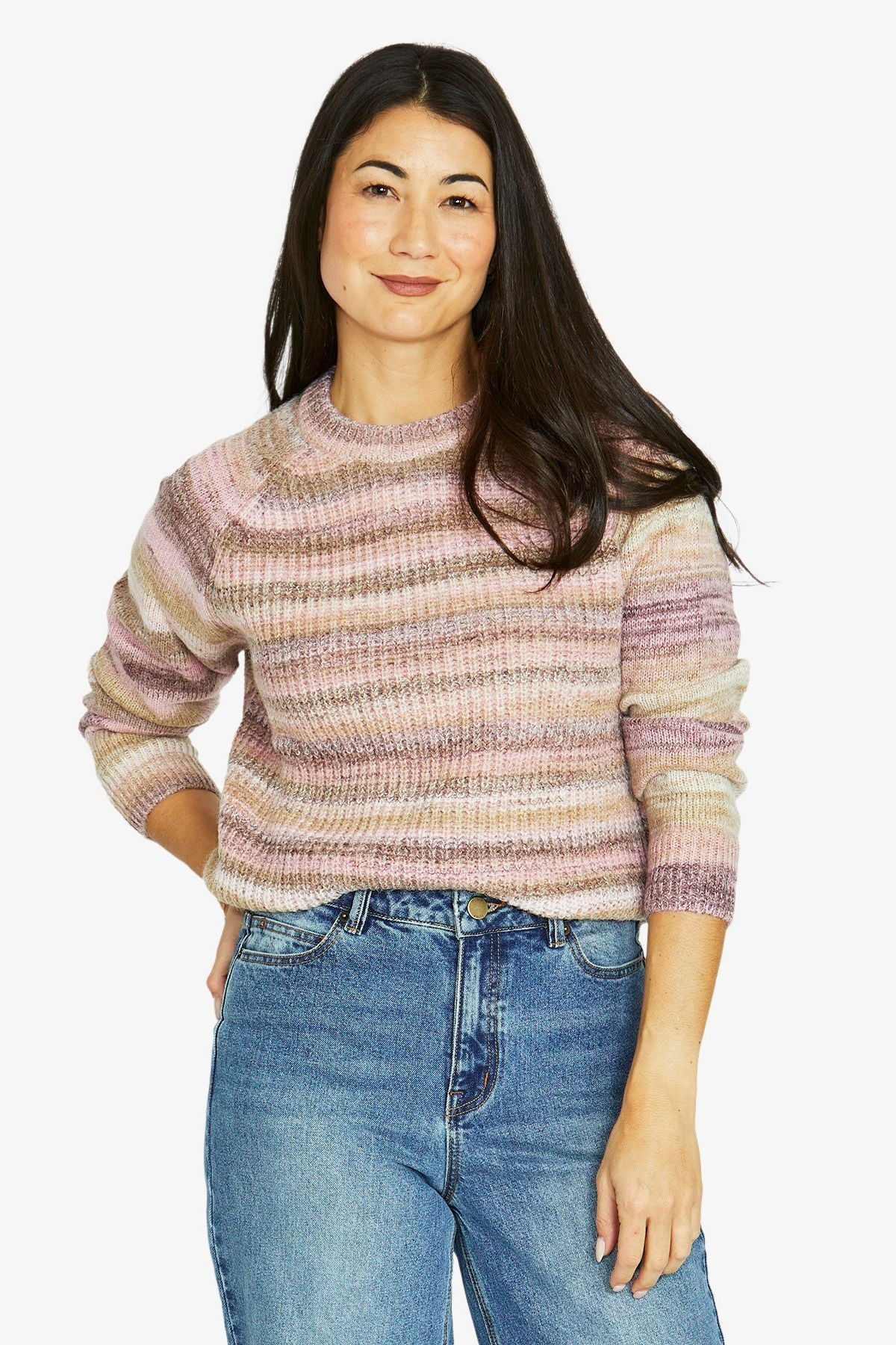 Jump Space Dye Pullover in Raisin - detail view