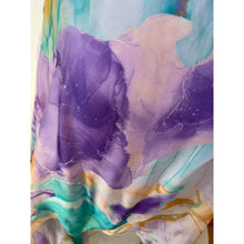 Load image into Gallery viewer, Watermark Silk Top Lilac Abstract