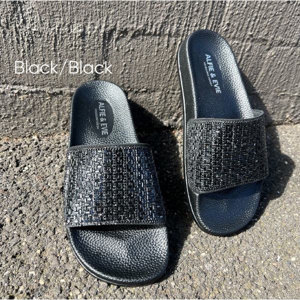 Slides Billie Black